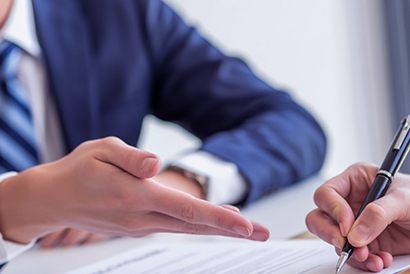 Сключване на търговска сделка